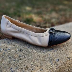 NEW LALISA flat shoes in black/sand